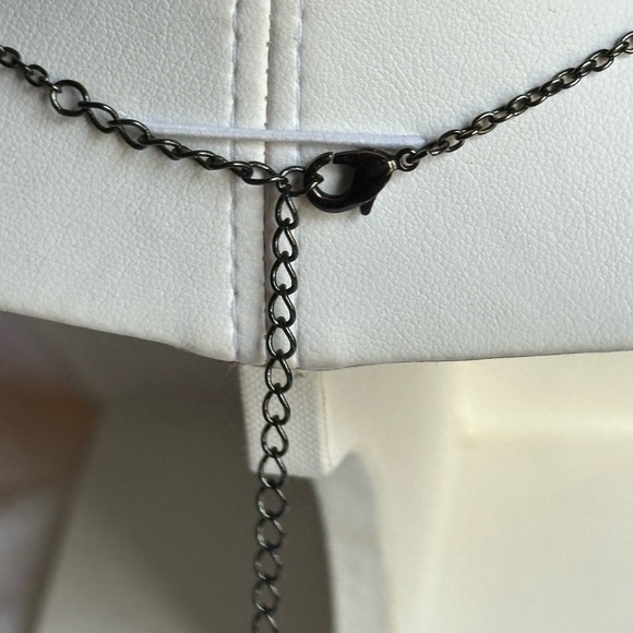 HOST PICK! Beautiful purple necklace - Picture 3 of 3